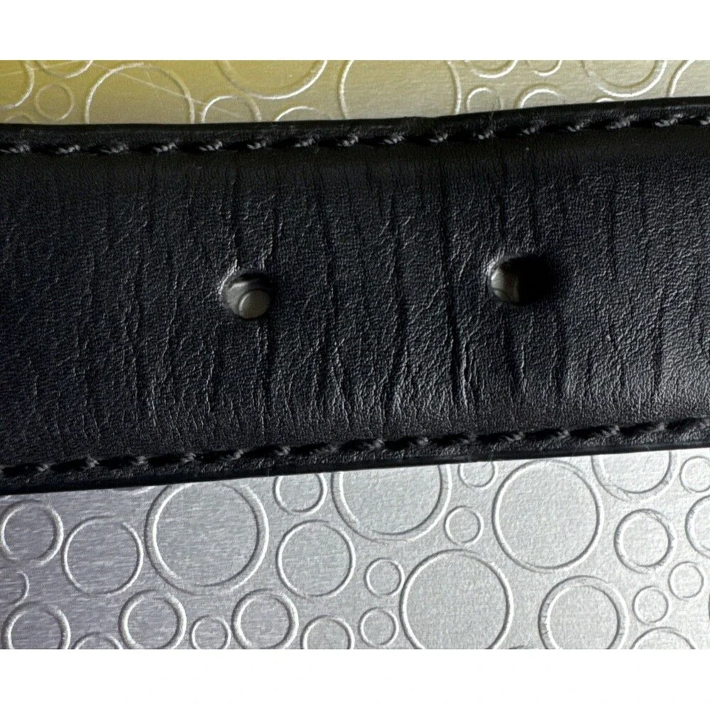 Tommy Hilfiger Mens Black Coated Leather Dress Belt Size 42 105 Vintage Preppy
